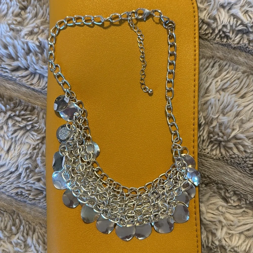 Silver sugar glitter adjustable statement necklace - Picture 4 of 5